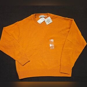 Anya Hindmarch UNIQLO Premium LambsWool Crew Neck Sweater Size Large